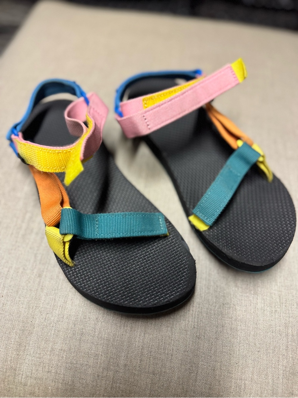 Colorblock Strappy Sandals - Multicolor Webbing